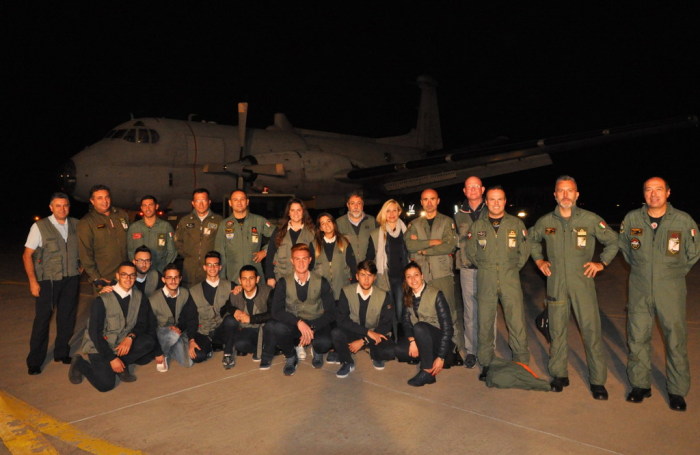 A Sigonella in volo con gli studenti ed i professori dell’Istituto Aeronautico Besta di Ragusa