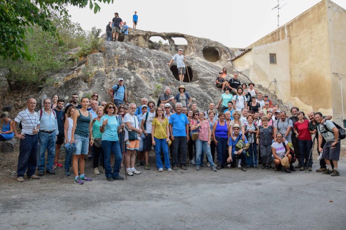 Si è conclusa con successo la visita ai Palmenti Rupestri di Pietra Perciata a Trappitello-Taormina