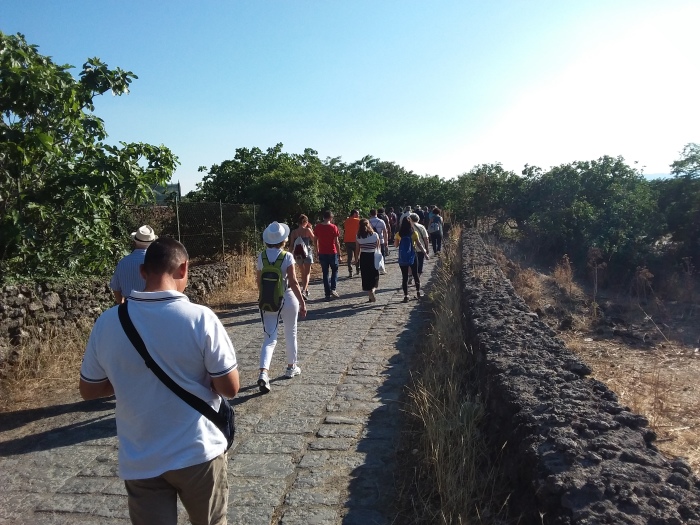 Il 4 agosto nuova escursione per visitare i palmenti rupestri della Valle Alcantara: dopo Bronte la prossima tappa sarà Maletto