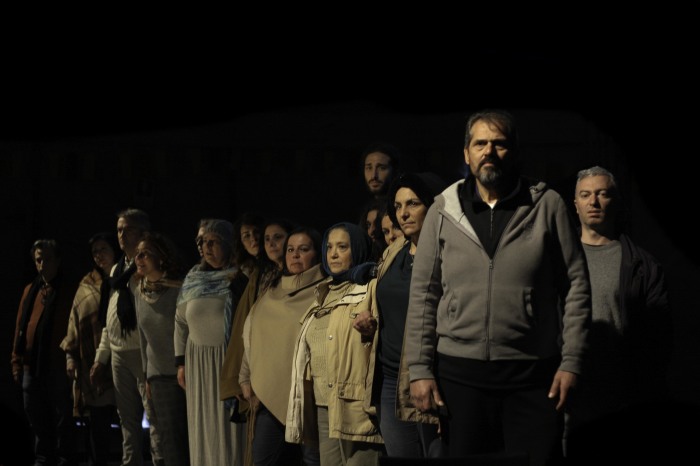 A Palermo il 6 febbraio gli allievi del laboratorio teatrale di relazione DanisinniLab portano in scena la tragica storia del ‘naufragio fantasma’ della F174, nel Natale 1996, in cui morirono 283 persone.