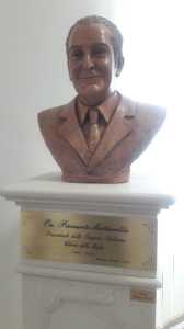 Il busto di Piersanti Mattarella realizzato dallo scultore Turi Azzolina per il TAR di Catania