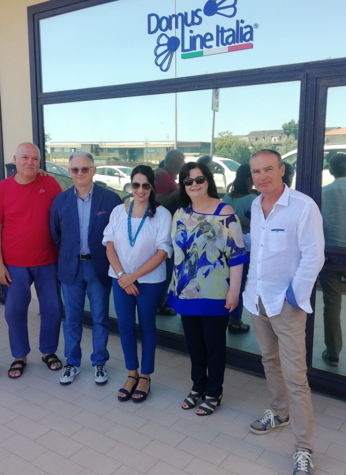 Continua la campagna di solidarietà dell’avvocato Silvana Paratore per i meno fortunati: 11 sistemi di riposo devoluti all’associazione di promozione sociale “Solidarity in Action”