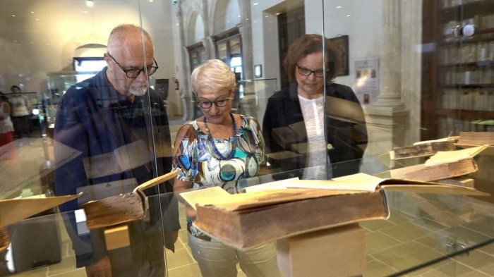 A Taormina presentato il corto documentario “ANTIQUITATIS VOLUMINA”, un affascinante viaggio tra incunaboli e cinquecentine