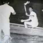 Franz Buda  consegna nel 1960 la fiaccola olimpica a Bruno Di Bernardo