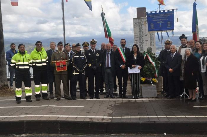 A Messina l’ associazione culturale Nuovi Orizzonti I ed A.N.I.O.M.R.I.D commemorano i caduti a Pace