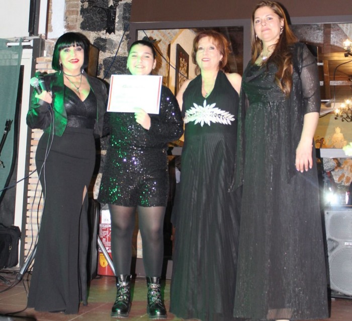 A Giardini Naxos successo di partecipanti per la prima edizione del concorso canoro “Canta con noi”