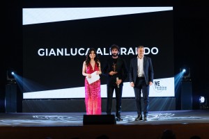 Il presidente di Sicindustria Messina Pietro Franza premia Gianluca Alibrando