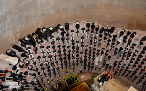 I Vini pregiati nell'enoteca della cisterna romana