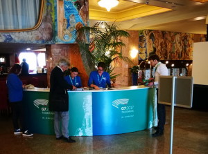 Information Desk - Hotel Hilton