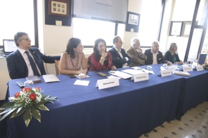 Il tavolo dei relatori alla conferenza
