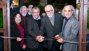 Inaugurazione Mostra: in primo piano Nello Lo Turco Sindaco di Giardini Naxos, Mario Bolograri Sindaco di Taormina e l'arch. Sergio Pelligra